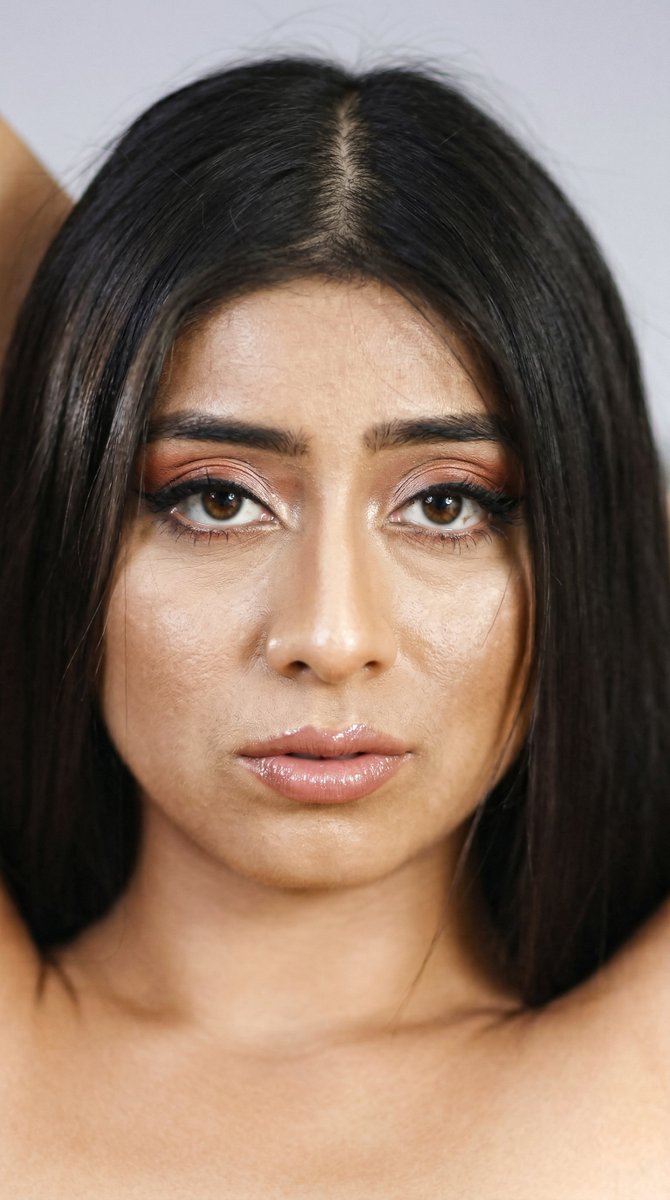 UHQ TWEETS tweet media