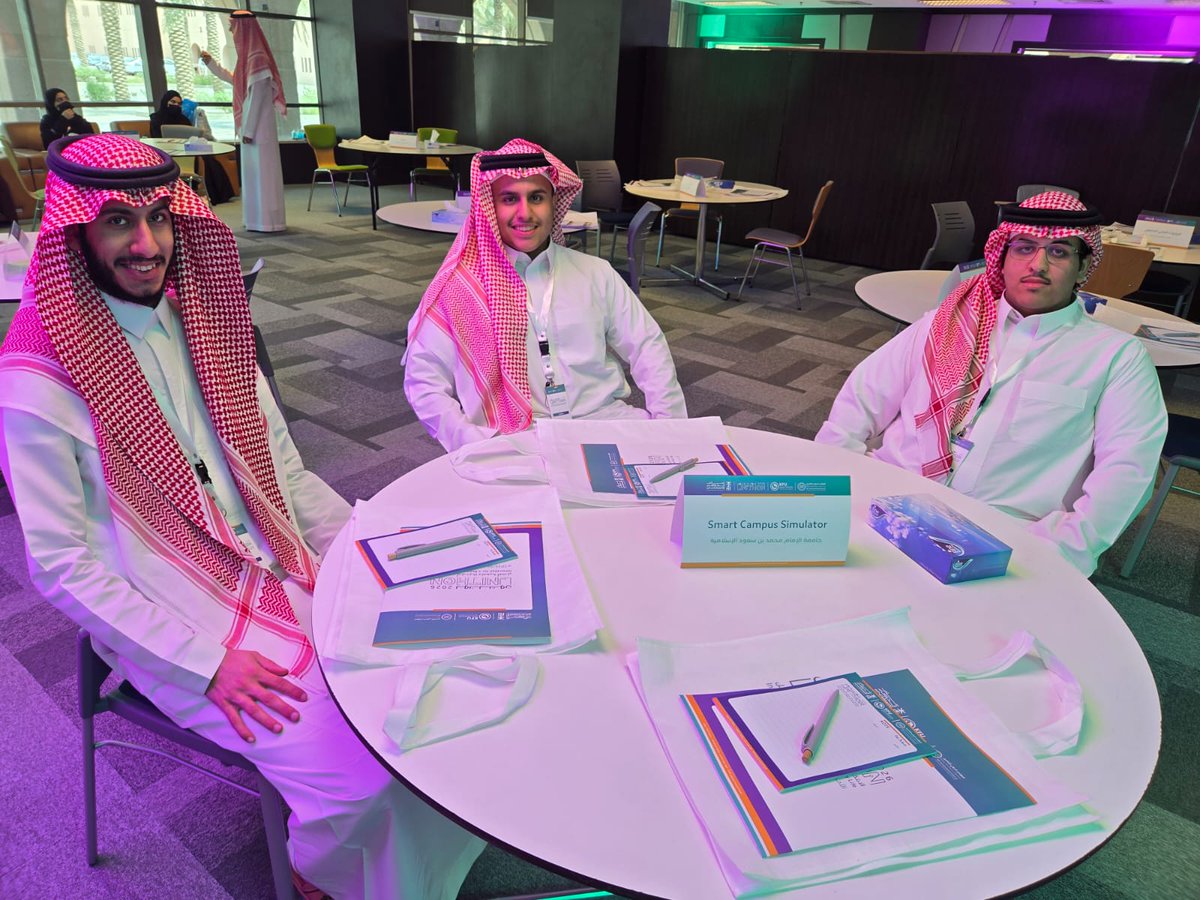 الكلية التطبيقية بحريملاء tweet media