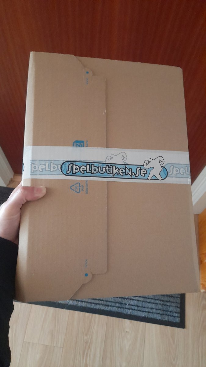 SwedishGamester's tweet image. I have a #TreasureBox! X marks the spot! 😄
The nice #booty inside is #ReturnToMonkeyIsland! Do you also love #MonkeyIsland as much as I do?