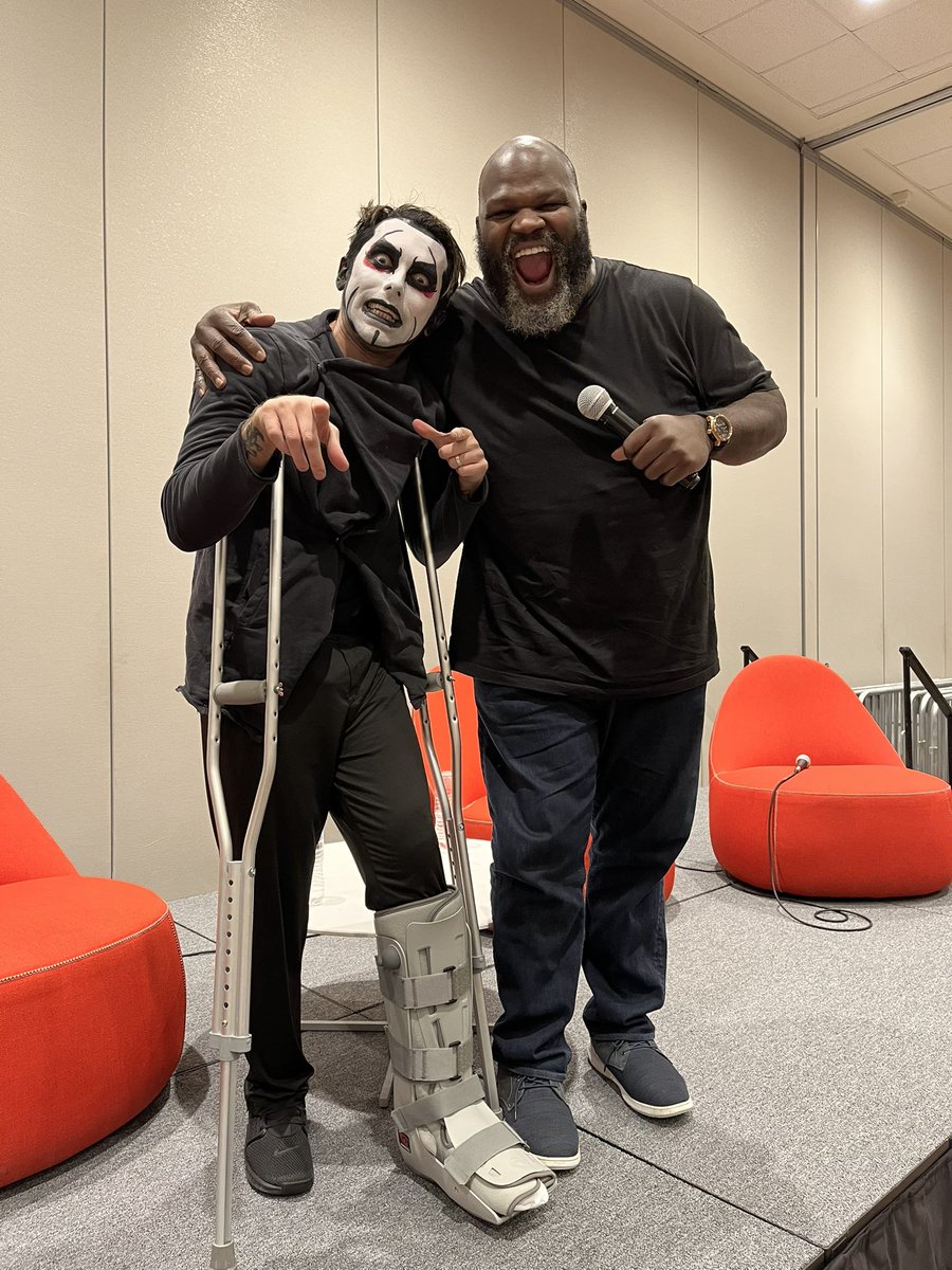 TheMarkHenry's tweet photo. From Indies to the Big Time, congratulations on your success. 

Please don’t curse me! https://t.co/hUzTyIsXLs