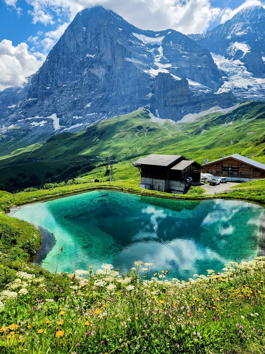 HikingSwitzerland tweet media