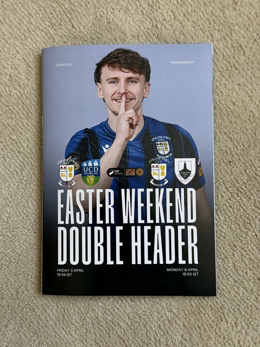 groundhopper67's tweet image. I love 🇮🇪 such a beautiful country &amp;amp; the people are so friendly &amp;amp; it’s so easy/quick to get to ❤️
Picked up a nice programme from my visit to @AthloneTownAFC &amp;amp; @FutbologyApp badge too 😊👍⚽️📖#groundhopping