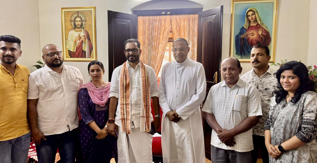 jessel_official's tweet photo. Manjeshwar Assembly BJP candidate @surendranbjp met Most Rev. Dr. Peter Paul Saldanha, Bishop of the Mangalore Diocese, and received his blessings. https://t.co/iIQzaI96qH