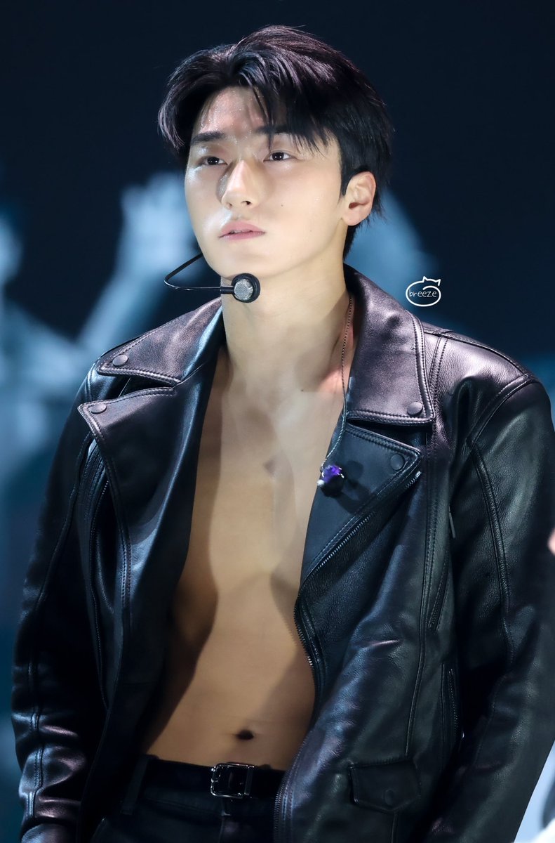 breeze990710's tweet image. 260328 In Your Fantasy in Macau 

#ATEEZ #ChoiSan #SAN #최산 #산