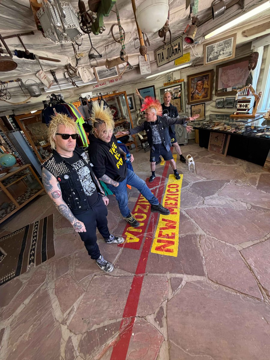 The_Casualties's tweet image. PHOTO DUMP. Here’s a few from the road. Tonight we hit Oxnard, CA. Don’t forget about the venue change to the Corner Pocket Billiards down the street!! All tickets are honored. See you later!! 
thecasualtiesofficial.com/tour

#thecasualties #detonate #peopleoverpower
📸: Jon Shimer