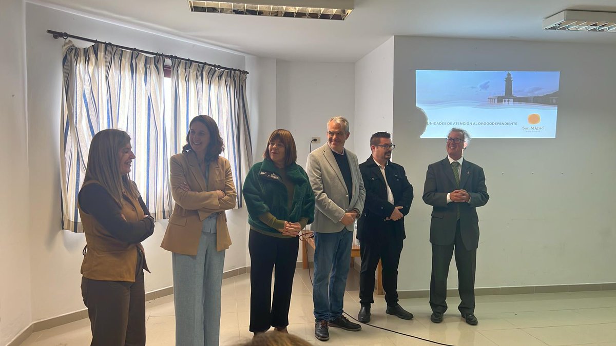 Hoy presentamos en #ElHierro La TEA, la nueva Unidad de Atención a las Drogodependencias. Un recurso que se hace realidad gracias a la colaboración institucional y el compromiso de <a href="/PrensaElHierro/">Cabildo de El Hierro</a> 
Un paso importante para la #IslaDeLosCuidados. 🌿💚 #ElHierro #Adicciones