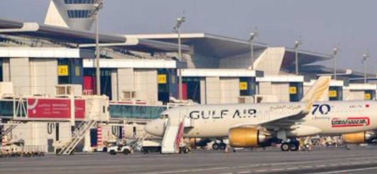 الطيران المدني البحريني يُعلن إعادة فتح المجال الجوي واستئناف الحركة تدريجياً