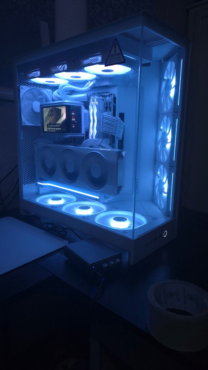 حاتم tweet media