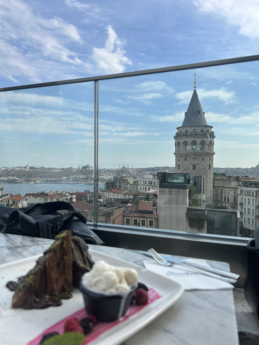 Bra46665872's tweet photo. İstanbul❤️ https://t.co/QIOPw3tDA7
