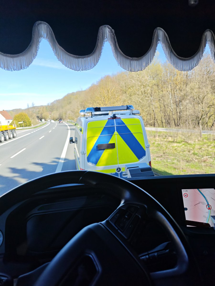 VANNARAx tweet media