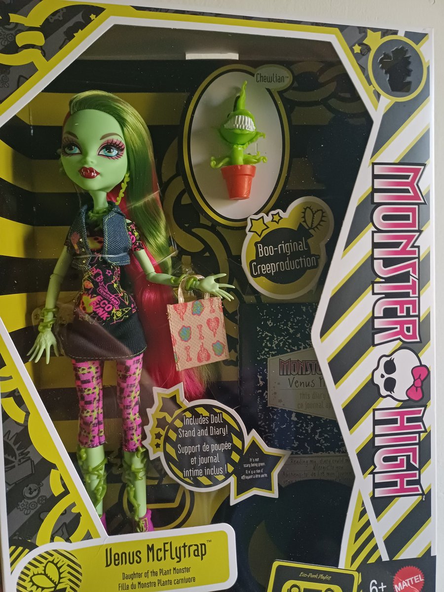 come autoregalo che mi sono fatta per le dimissioni, mi sono finalmente presa questa ragazzaccia