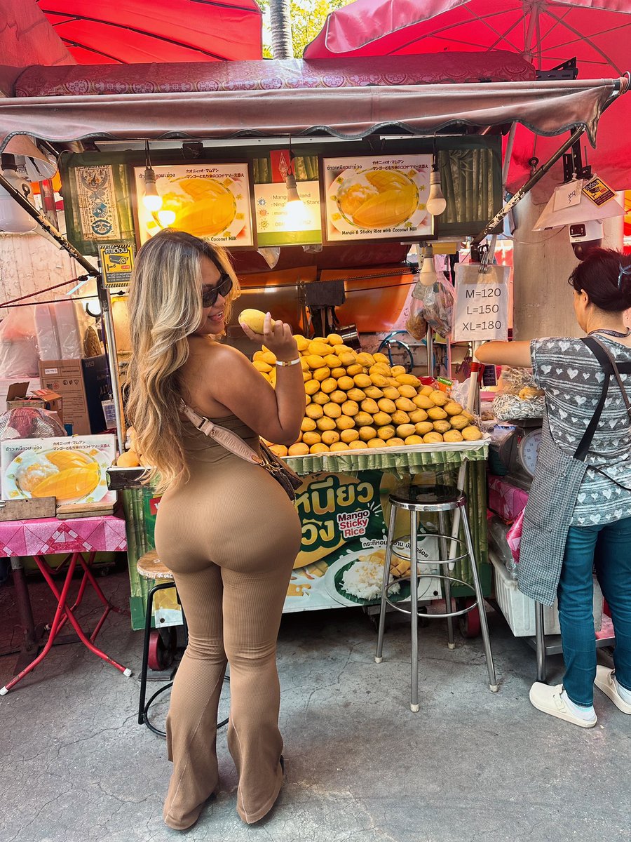 ThailandFinest's tweet photo. My coochie taste like mangos https://t.co/6P88E0FjHJ