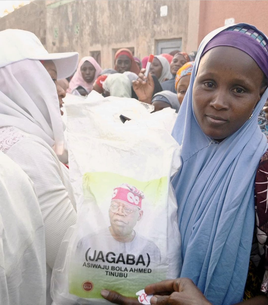 NEFERTITI tweet media