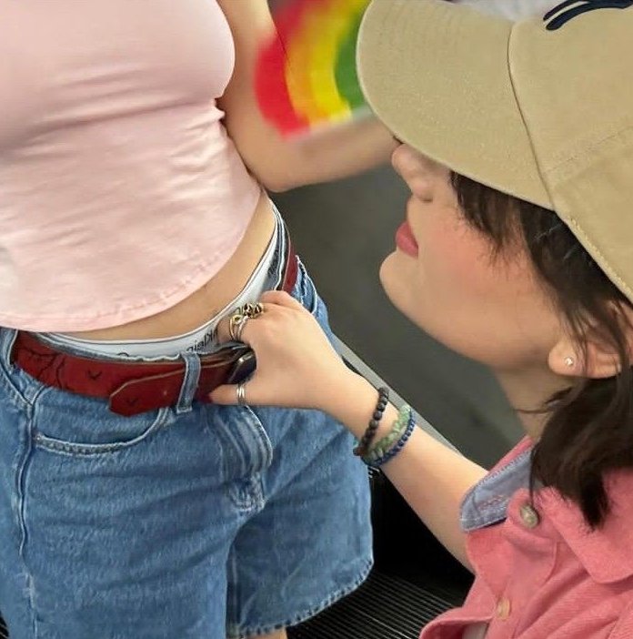 adasgaydar's tweet photo. this can be sadie and ada if you put your mind to it #addie #adlerwong https://t.co/mLx5YW0U0G