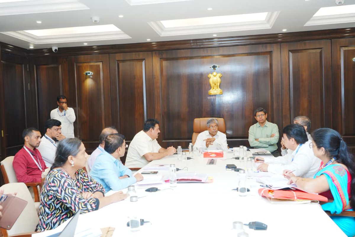 Chandrakant Patil tweet media