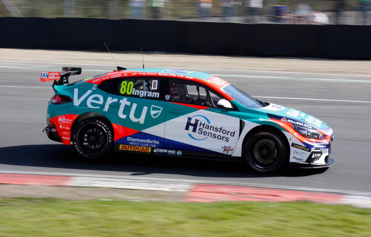 Mark O'Neill tweet media