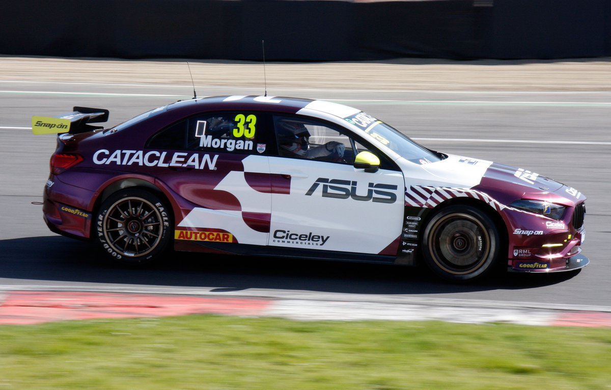 Mark O'Neill tweet media