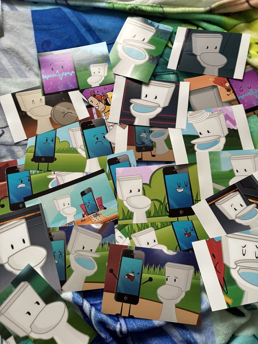 Fry_Bashee139_'s tweet image. i printed out a totally normal amount of pictures of toilet 🥹