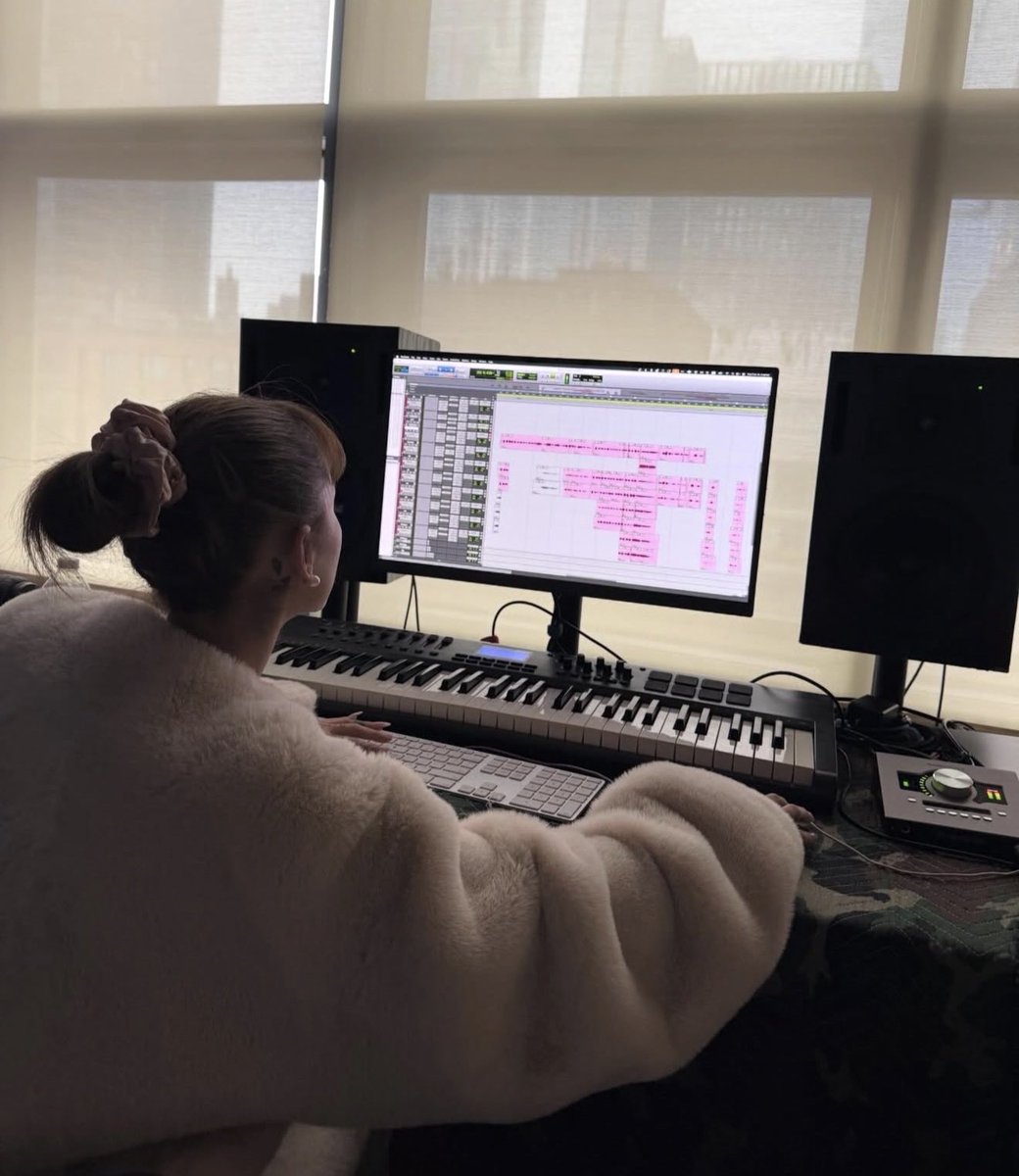 frenn ☼ ⋆｡˚⋆ฺ tweet media