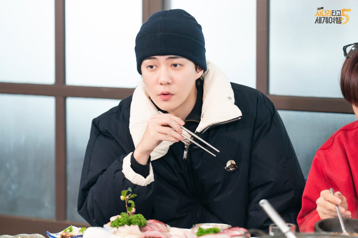 EXO-L INTL tweet media