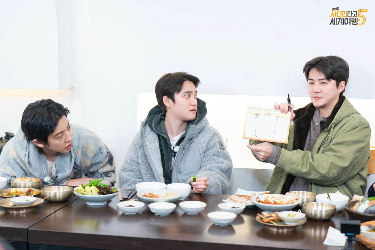 EXO-L INTL tweet media