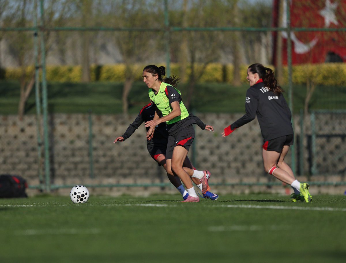 Türkiye #BizimÇocuklar 🇹🇷 tweet media