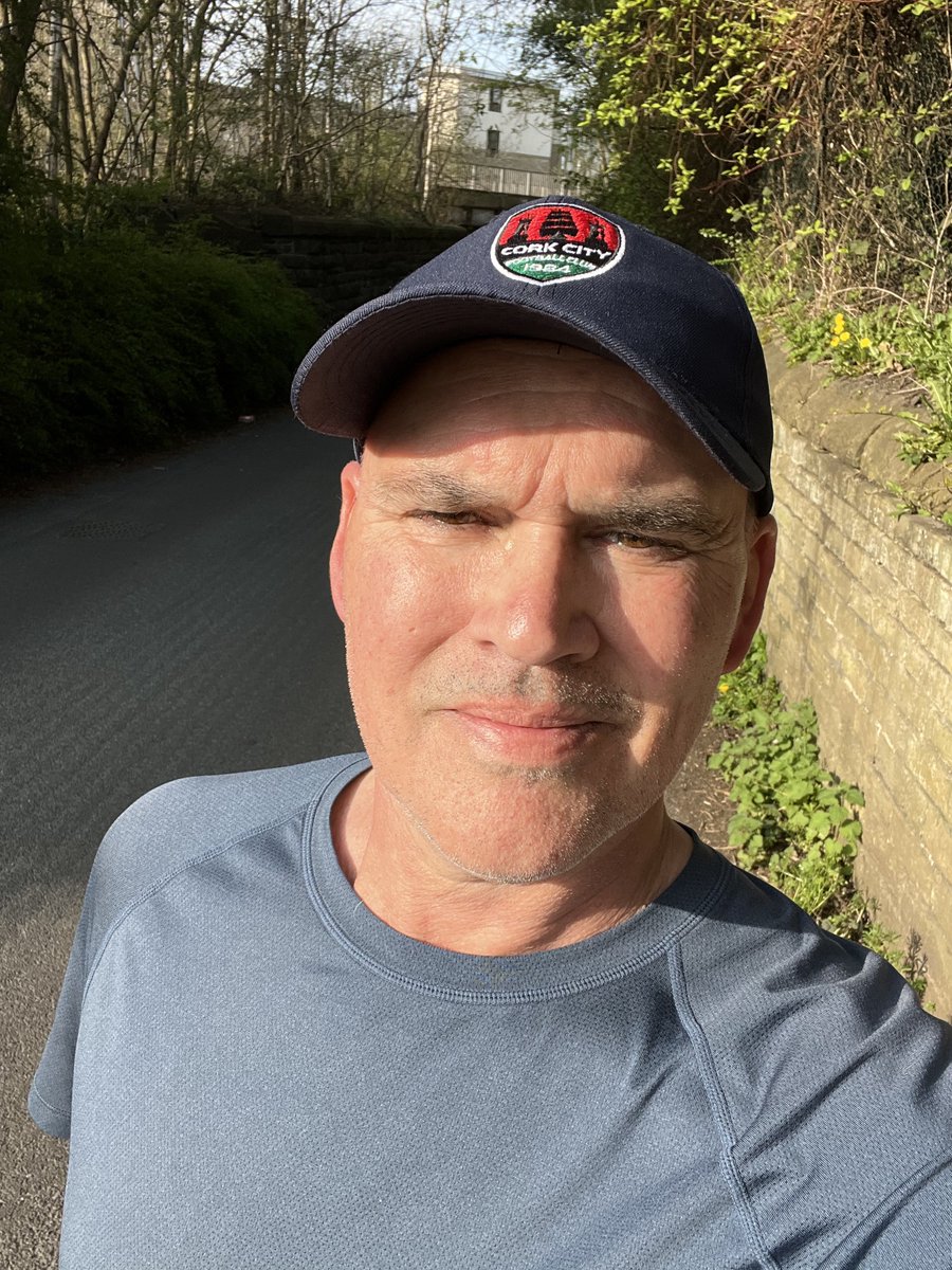 Manclee's tweet image. Stuck inside all day so a nice post work #walk. Sand martins love the old pipe work along the #canal. Shame it’s the last warm day for a while.