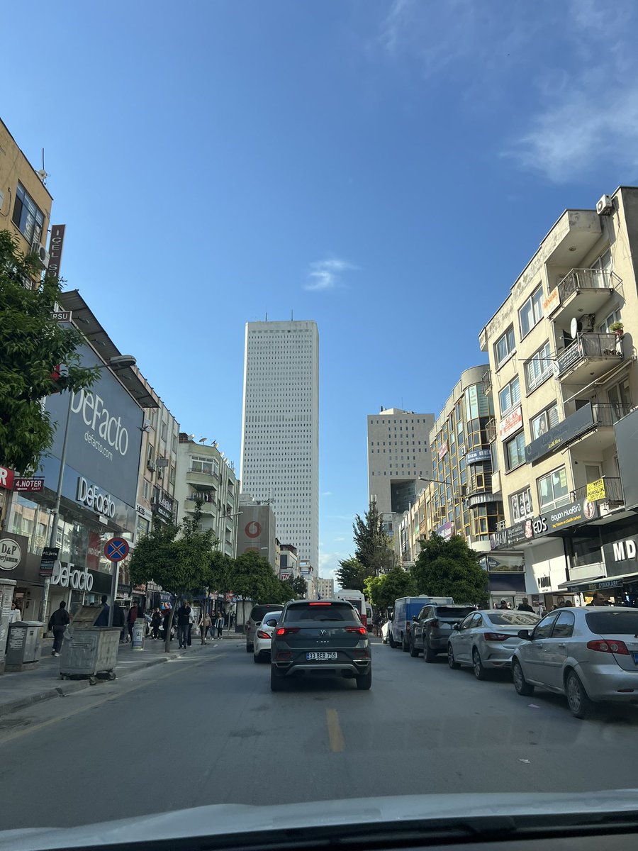 Gül Evren tweet media