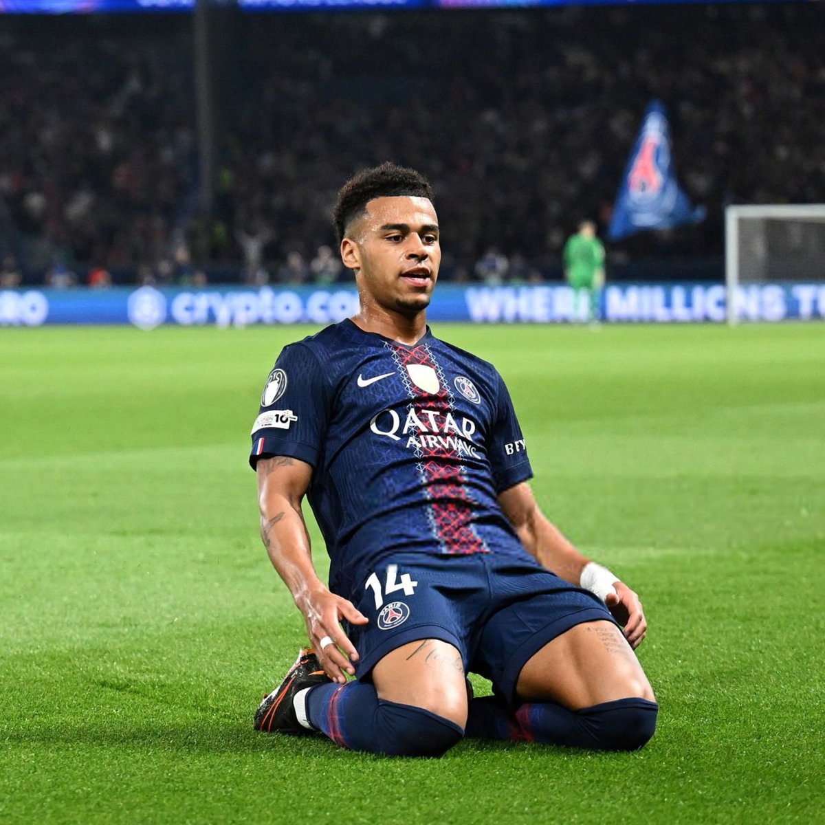 Vibes Foot tweet media