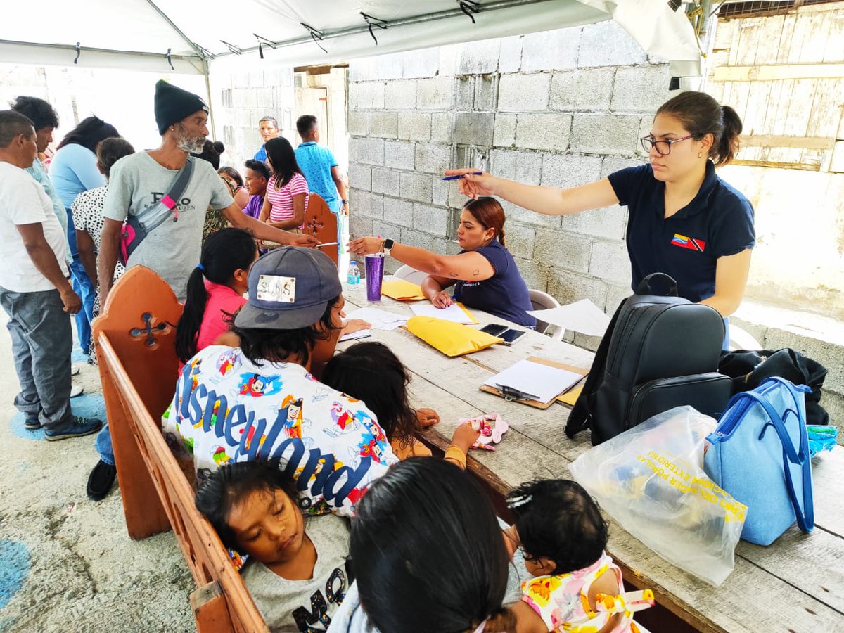 Cancilleria_ve's tweet image. 📰#Noticia | Despliegan jornada de atención consular a comunidades originarias al sur de Trinidad y Tobago

Esta jornada reafirmó el compromiso de Venezuela con la protección, inclusión y atención integral de sus pueblos indígenas.

mppre.gob.ve/publicacion/70…