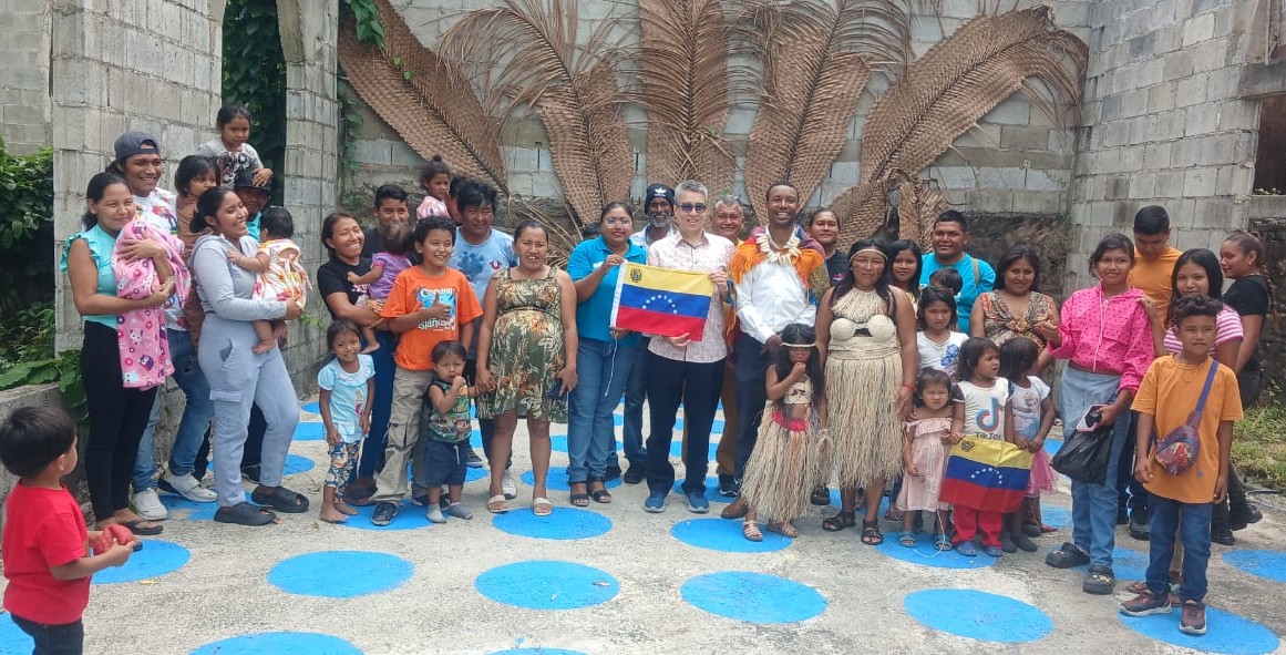 Cancilleria_ve's tweet image. 📰#Noticia | Despliegan jornada de atención consular a comunidades originarias al sur de Trinidad y Tobago

Esta jornada reafirmó el compromiso de Venezuela con la protección, inclusión y atención integral de sus pueblos indígenas.

mppre.gob.ve/publicacion/70…