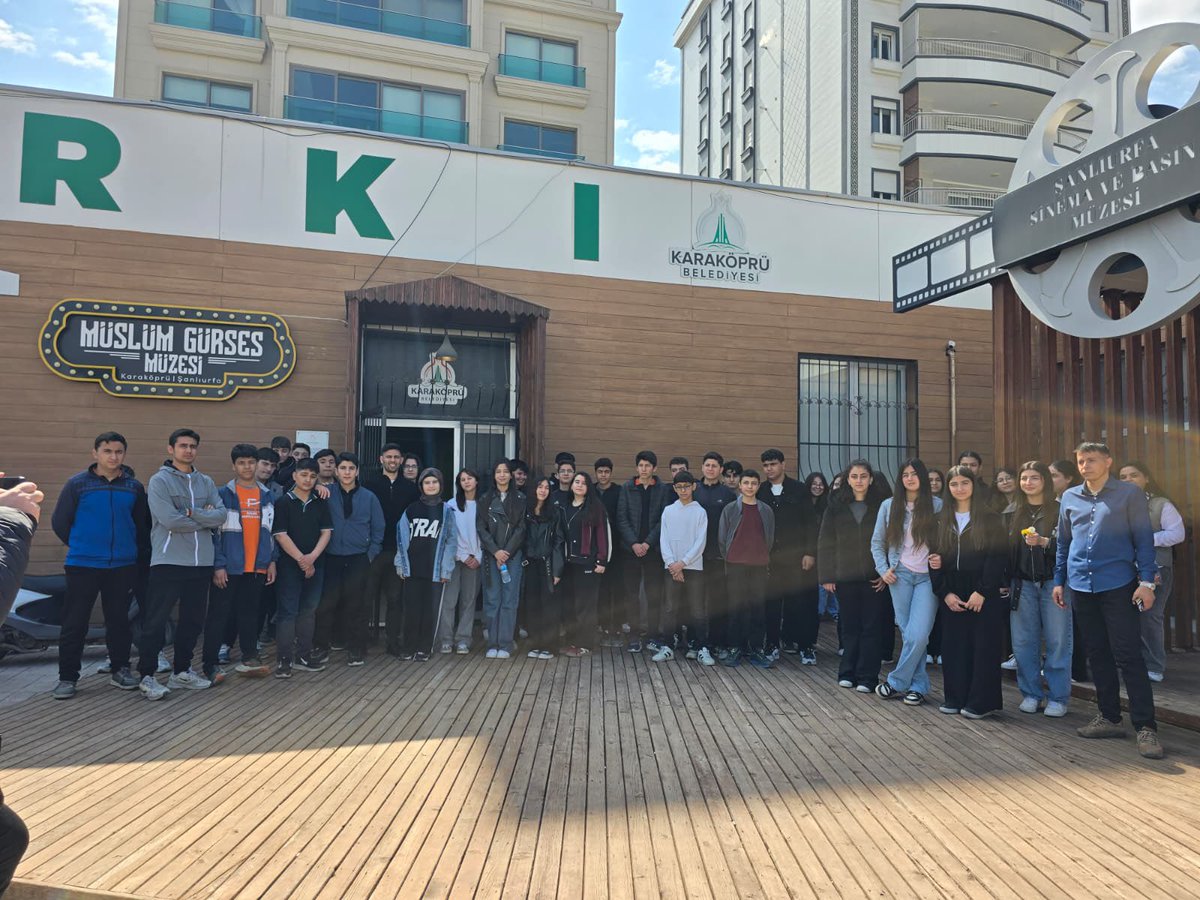 tvolay.com tweet media