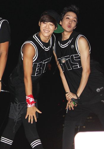 Ale 🇺🇾 ⁷⁺¹³⁺⁶ ꨄ︎ 24/10 BTS tweet media