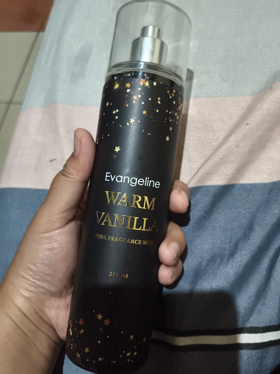Tanzilaaaaa's tweet photo. @Widino Body mist ini enaaaakkk https://t.co/u3xmv95kJP