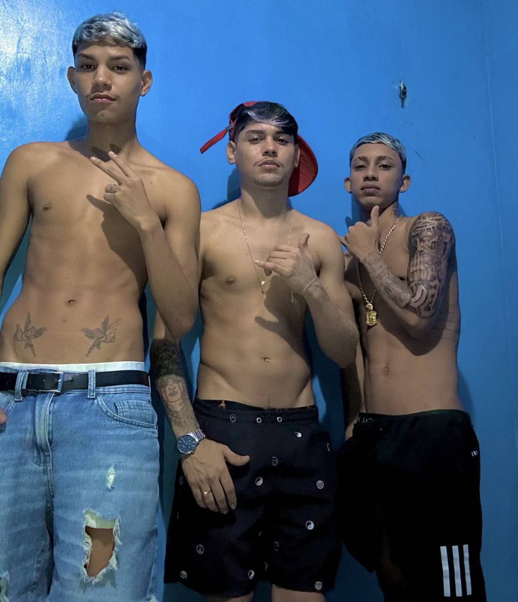 Mlksmafomos tweet media