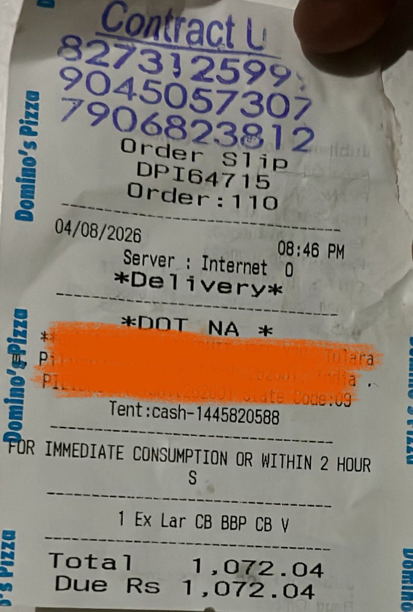 AnkitGu63220056's tweet image. Domino’s, this is unacceptable. instead. Entire thing slid to one side. store only promises refunds. Service quality is collapsing day by day. #BadService #dominos @dominos
