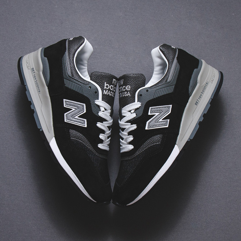 KicksDeals's tweet photo. Limited-time 40% OFF savings are active for the 'Black' New Balance 997 Core at $112.49 + FREE shipping. //Ad

BUY HERE -> https://t.co/9G2BY3c3O1 (discount AUTOMATIC in cart) https://t.co/BCbB0cxHrO