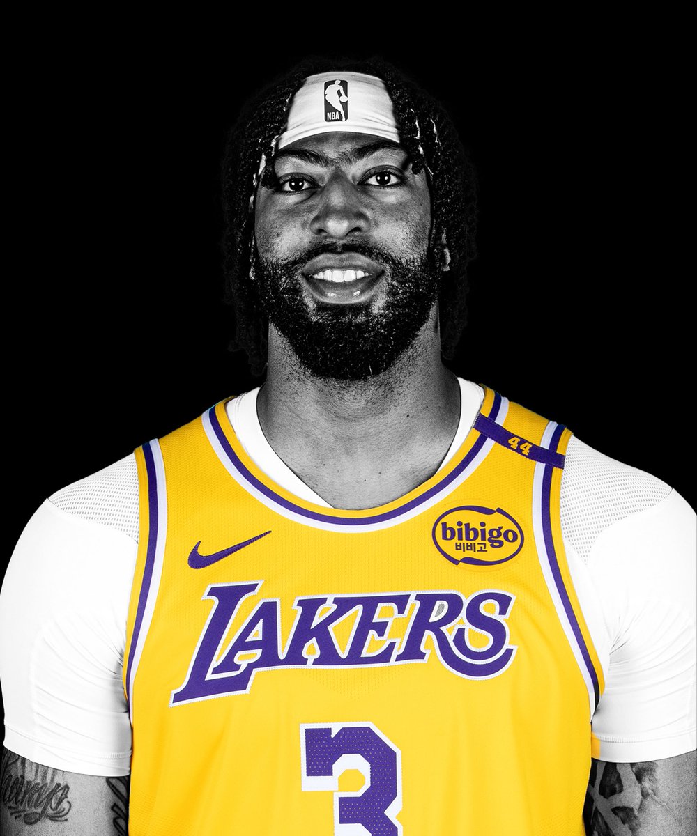 Lakers Lead tweet media