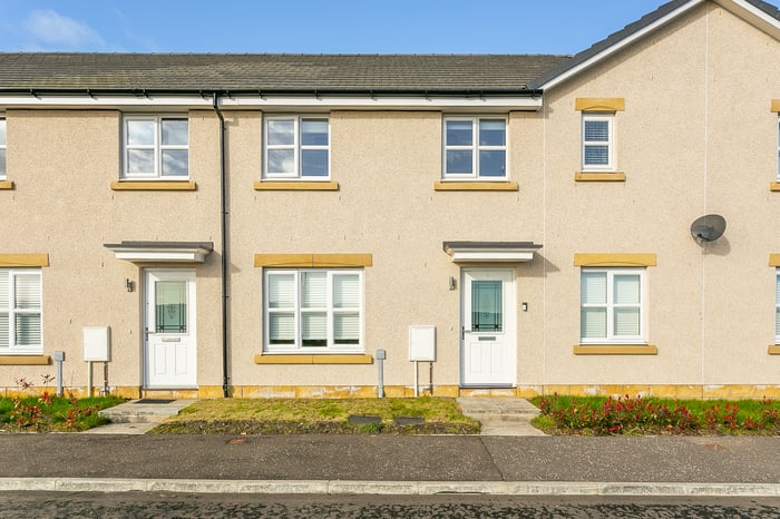 mov8realestate's tweet image. Modern living in East Lothian.

This beautifully presented three-bedroom home offers bright, flexible space, a private garden and open rural views, all within easy reach of Edinburgh.

📍 Smith Wynd, Tranent
 mov8realestate.com/property/smith…

#Tranent #EastLothian #PropertyForSale #MOV8