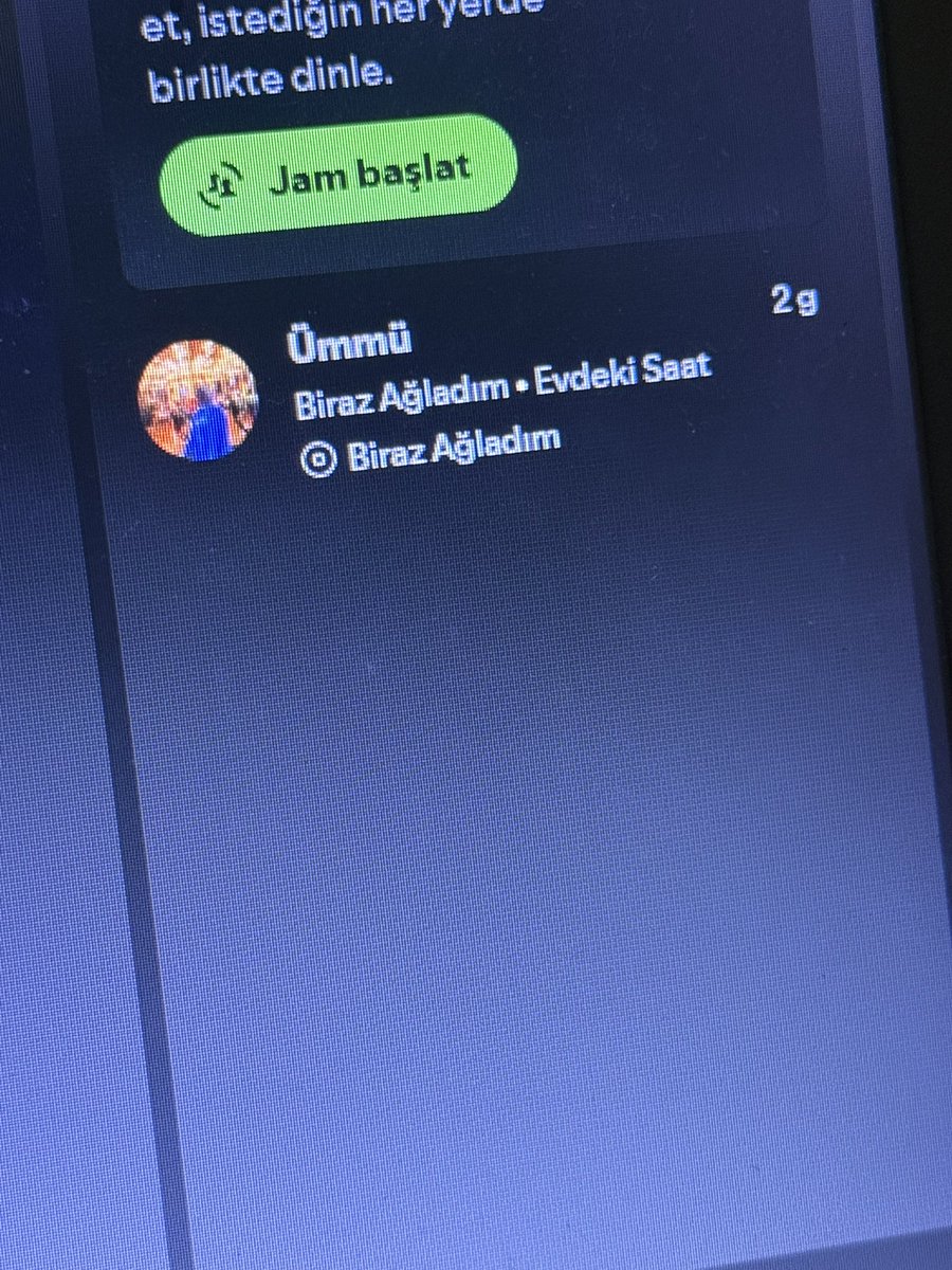 snur129's tweet photo. Spotify üzücü bir yer 😔💔 https://t.co/Y8eobpfWsT