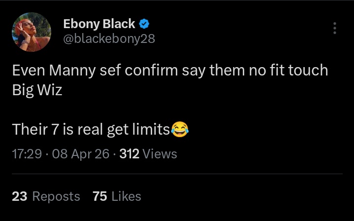 Grasping tweet media