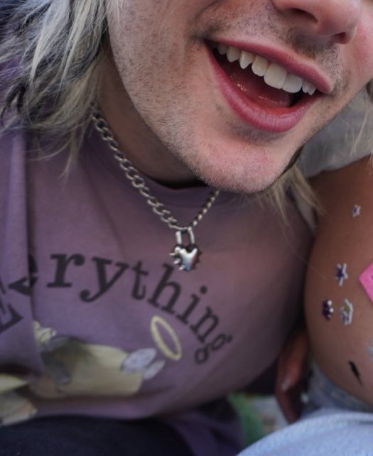 peach ⋆。°✩ tweet media