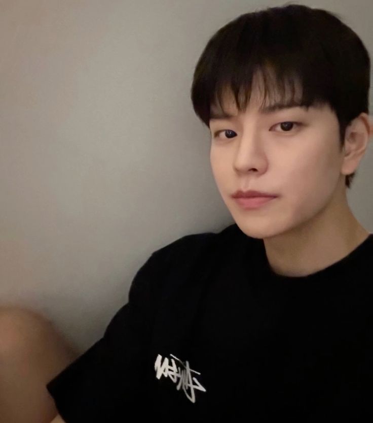 🐰🪽🩵 tweet media