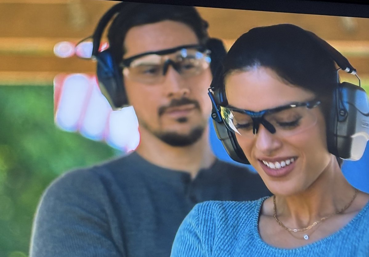 N I K K I 🤎 tweet media