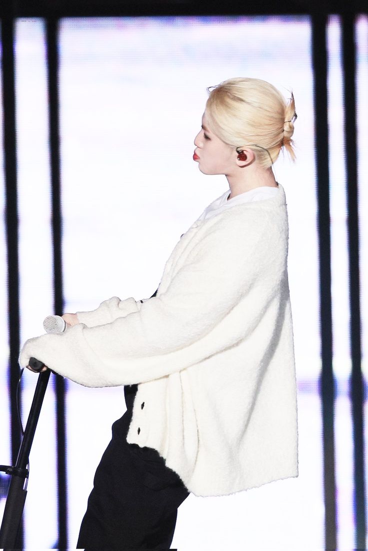 ⛈️🚨🍚🐯 tweet media