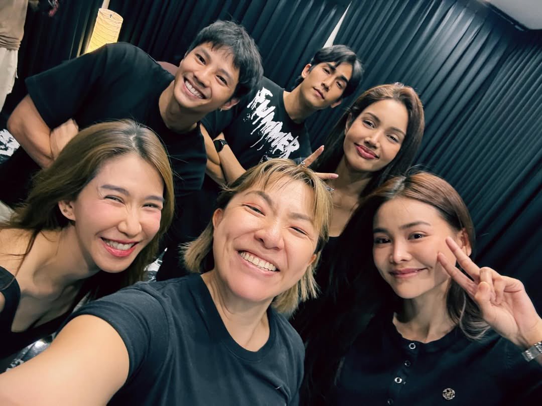 ybbmine's tweet image. รอออออออออ 😍 #murderinthekitchen #สัญญาฆาตกรรม #อิงฟ้า #veenapraveenar