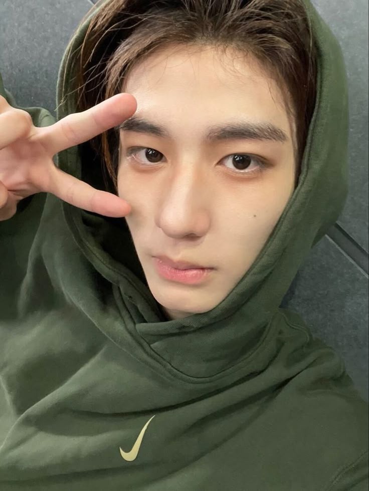 Woodsy Corner. tweet media