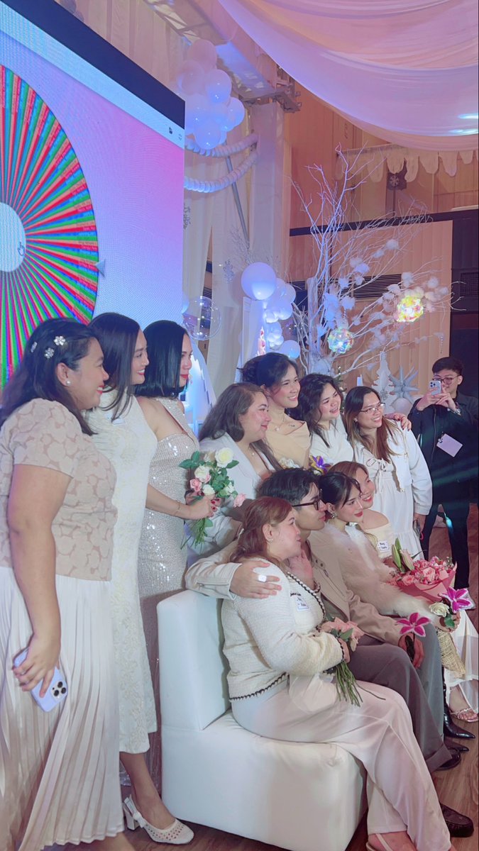 Ofel🥂 tweet media