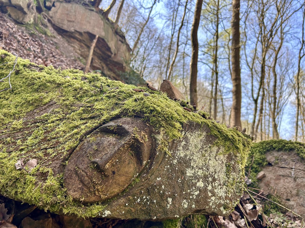HellingtonBoots's tweet photo. Great to see the #StorrsMill #StoneFaces looking grand in the sunshine today! ๐ฟโ๏ธ
Always a joy, but more so when sharing with friends.
#HikesWithHelly ๐๐ญ๐ง๐ผโโ๏ธ
#LegsAndLaces ๐ฅพ
@VisitCudworth https://t.co/he7H6FhBiB