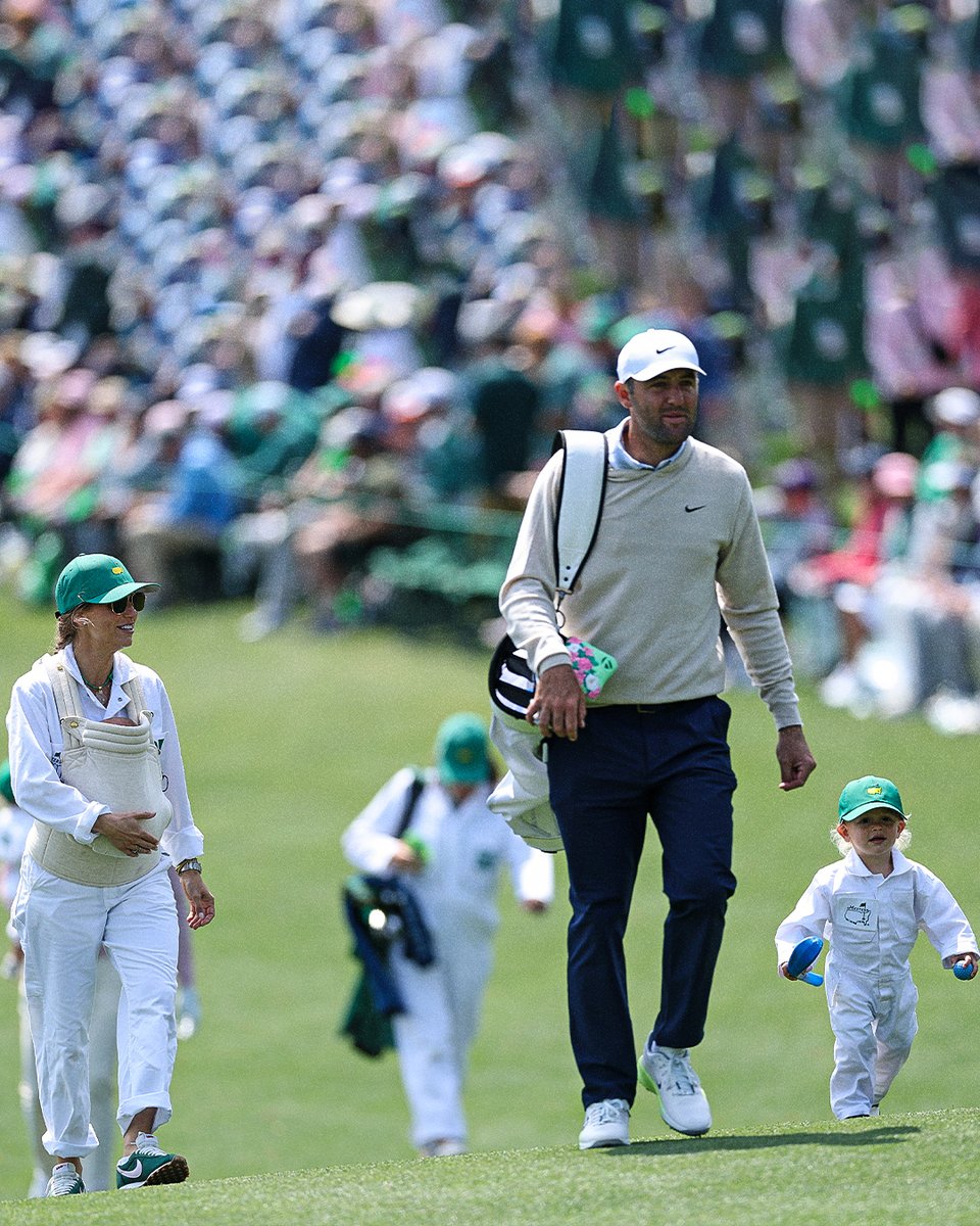 GolfDigest's tweet image. A new Scheffler at Augusta. 💛

Scottie, Meredith, Bennett, and newborn Remy Scheffler are out at the Par 3 Contest.